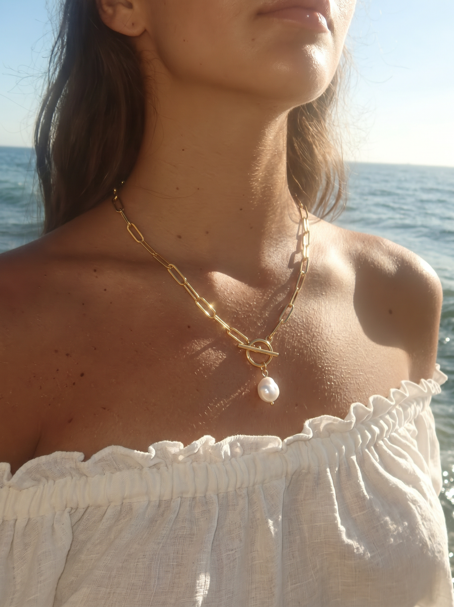 Perla — Pearl Toggle Necklace