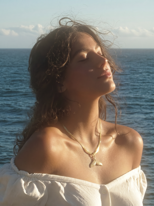 Sirène — Mermaid & Conch Pendant Necklace